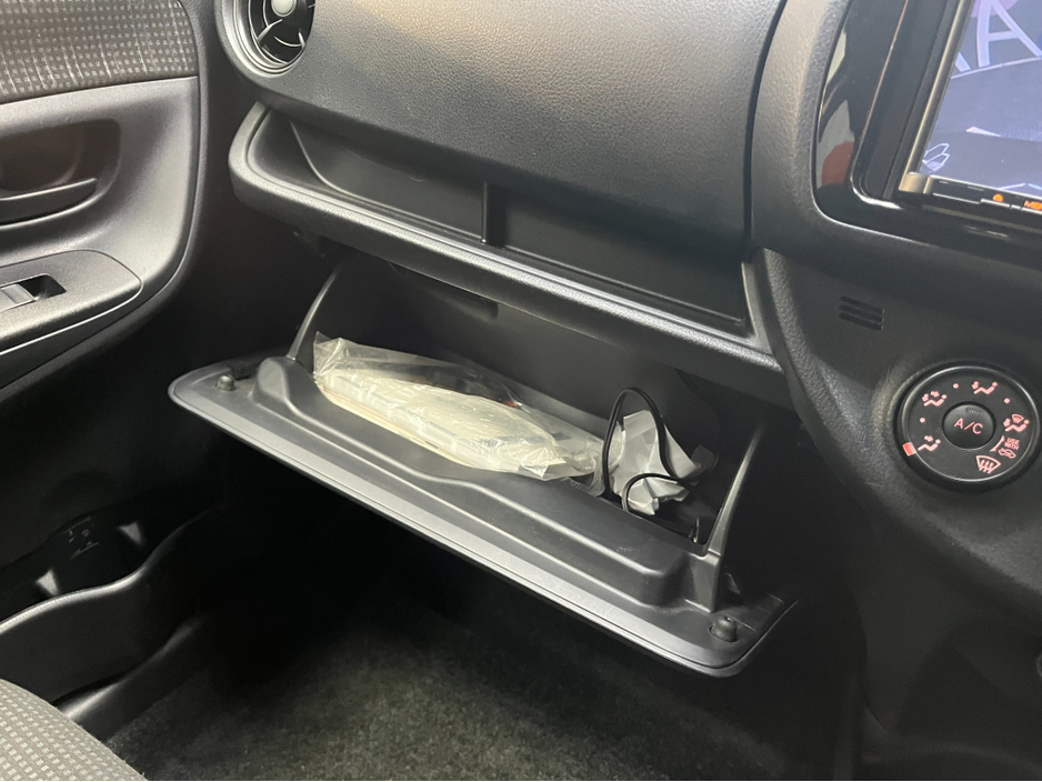 2018 Toyota Vitz - image 14