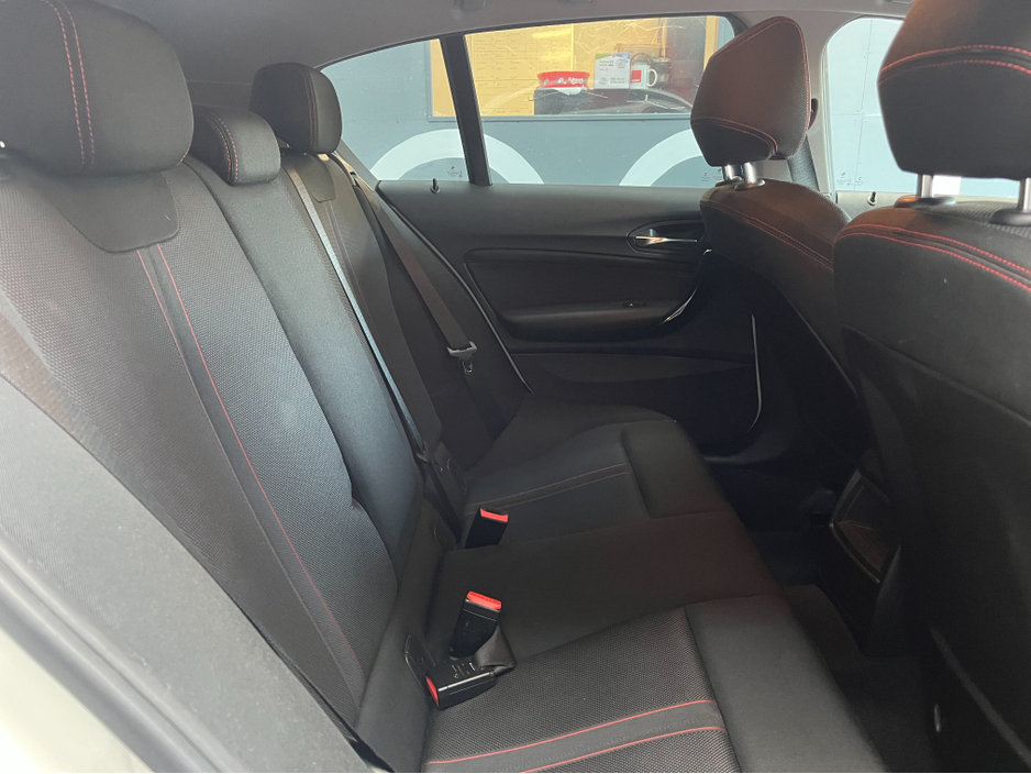 2016 BMW 1 Series €14950! 2016 BMW 118D SPORT 2.0 AUTOMATIC / CRUISE CONTROL / REVERSE CAMERA €14,950