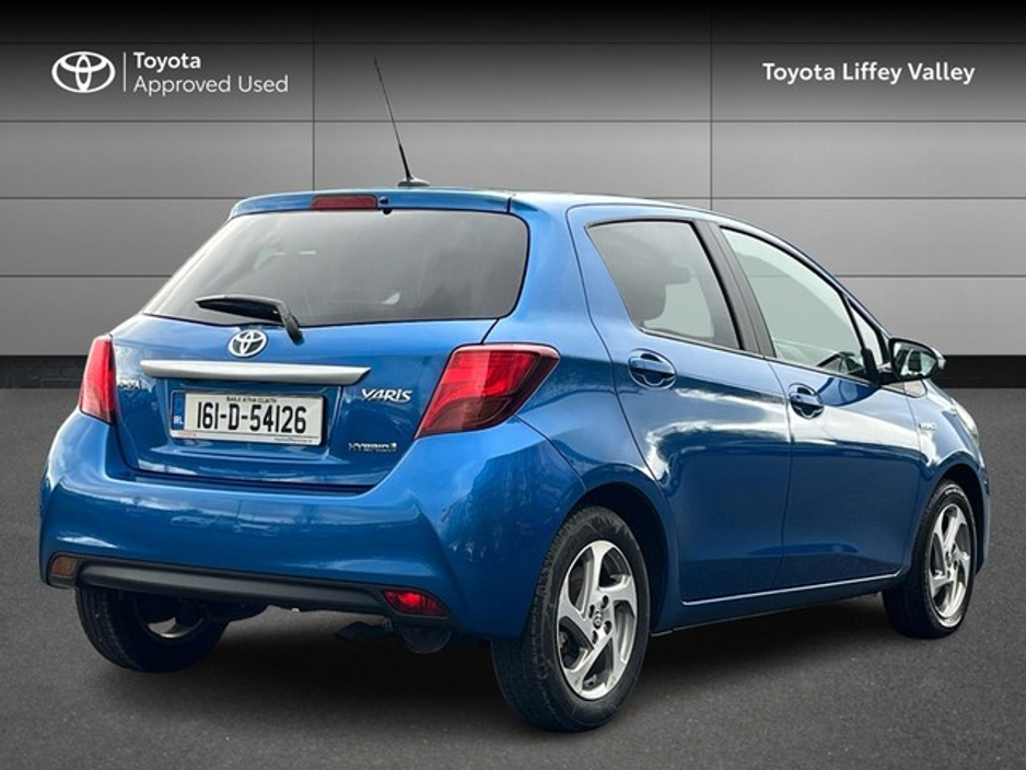 2016 Toyota Yaris - image 2