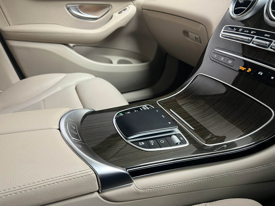 2020 Mercedes-Benz GLC Class GLC 220D 4MATIC AUTO €34,990