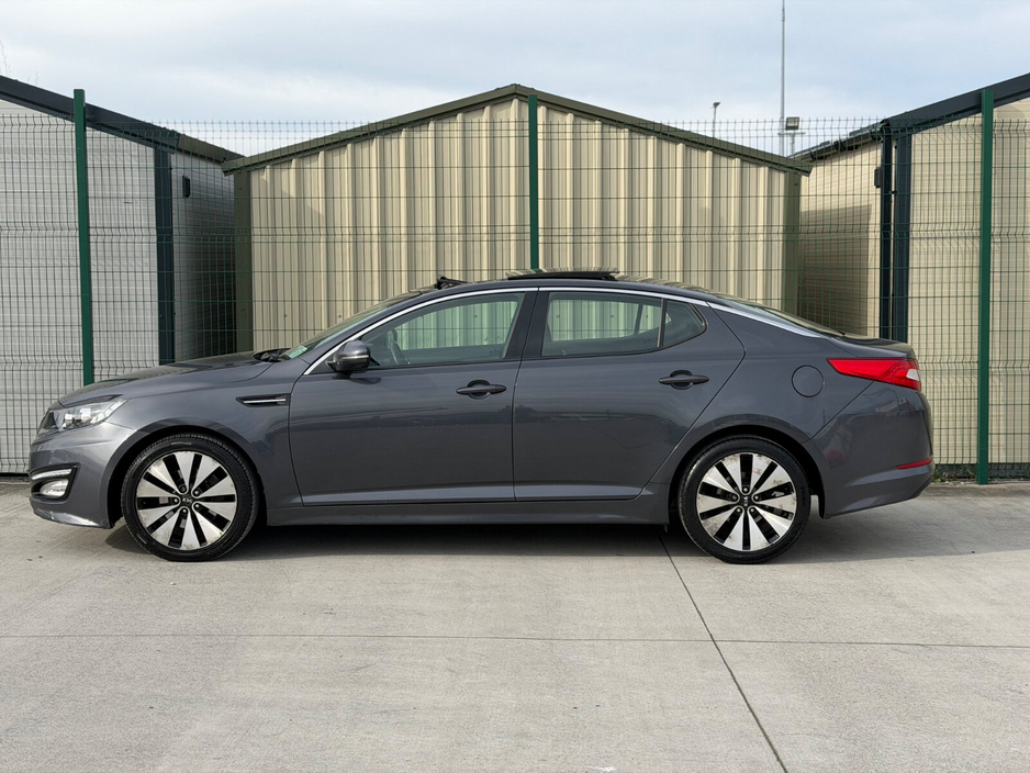 2012 Kia Optima - image 4