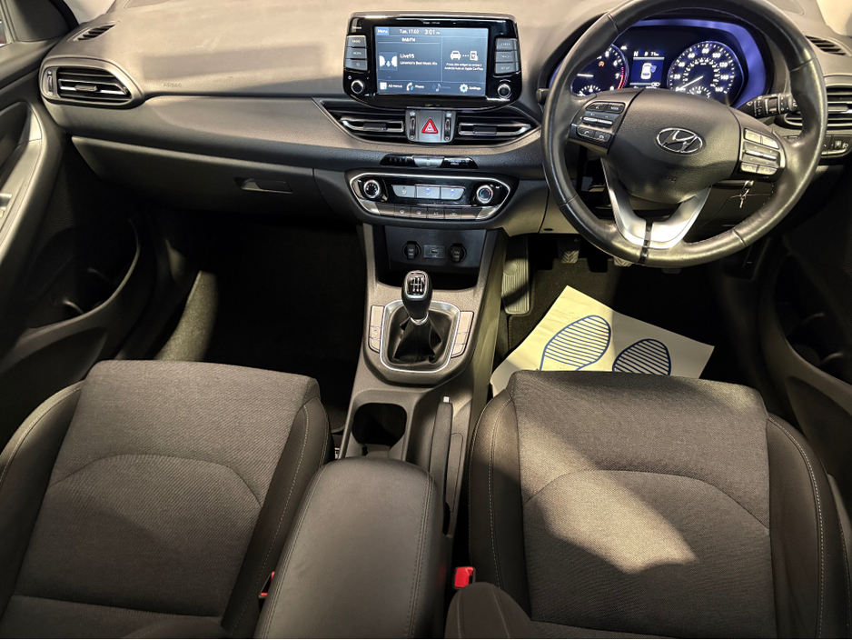 2022 Hyundai i30 SE CONNECT 120PS LOW KMS €17,900