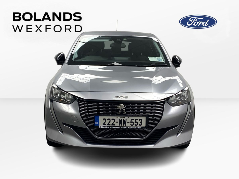 2022 Peugeot 208 - image 7