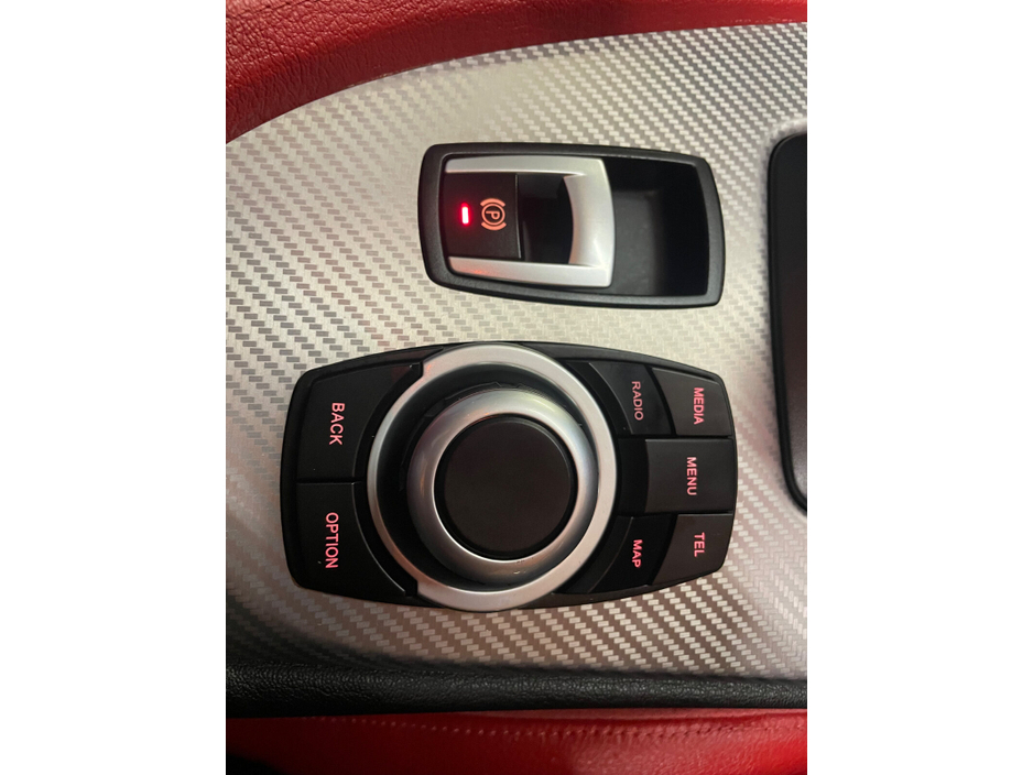 2015 BMW Z4 - image 18