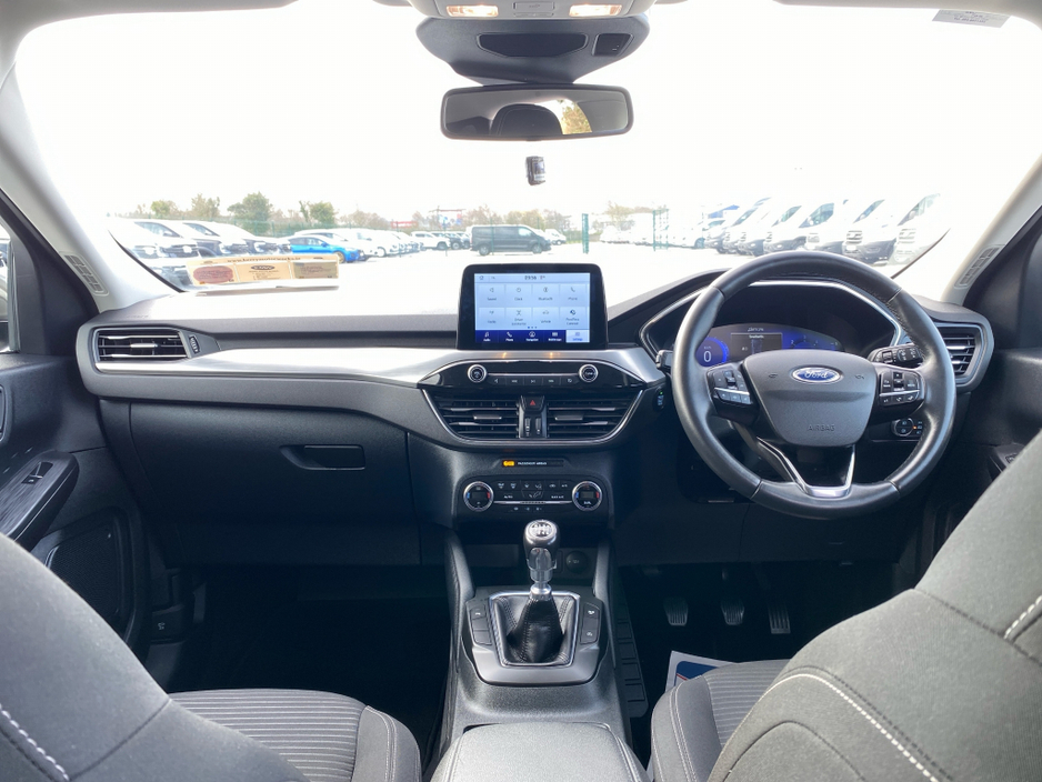 2021 Ford Kuga - image 8