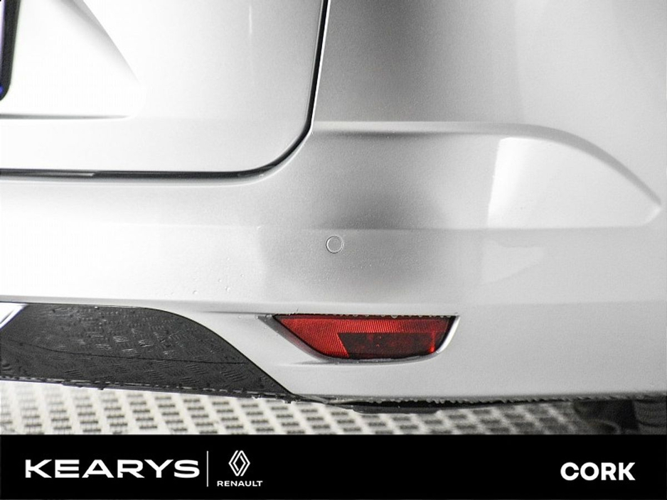 2020 Renault Megane - image 15