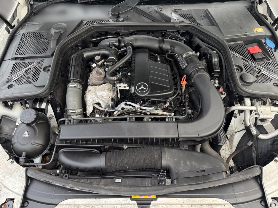 2015 Mercedes-Benz C Class C200 D AMG LINE 136 BHP **FULL LEATHER**REVERSE CAMERA**XENON LIGHTS**AS NEW**FSH** €17,950