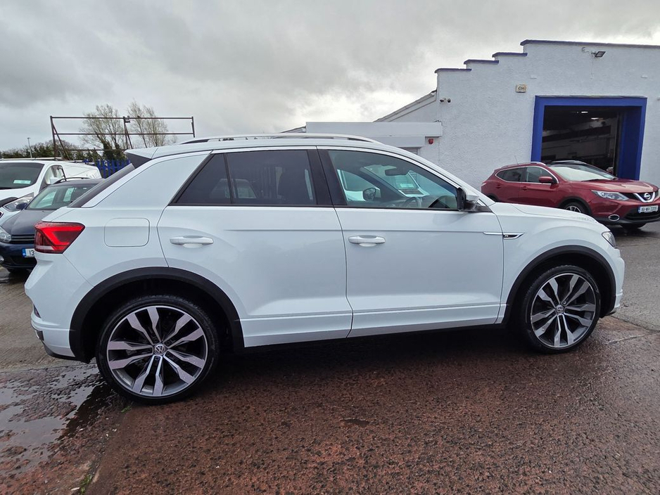 2018 Volkswagen T-Roc - image 9