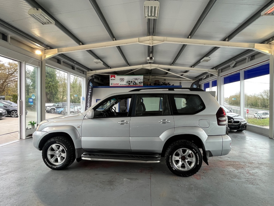 2009 Toyota Landcruiser - image 8