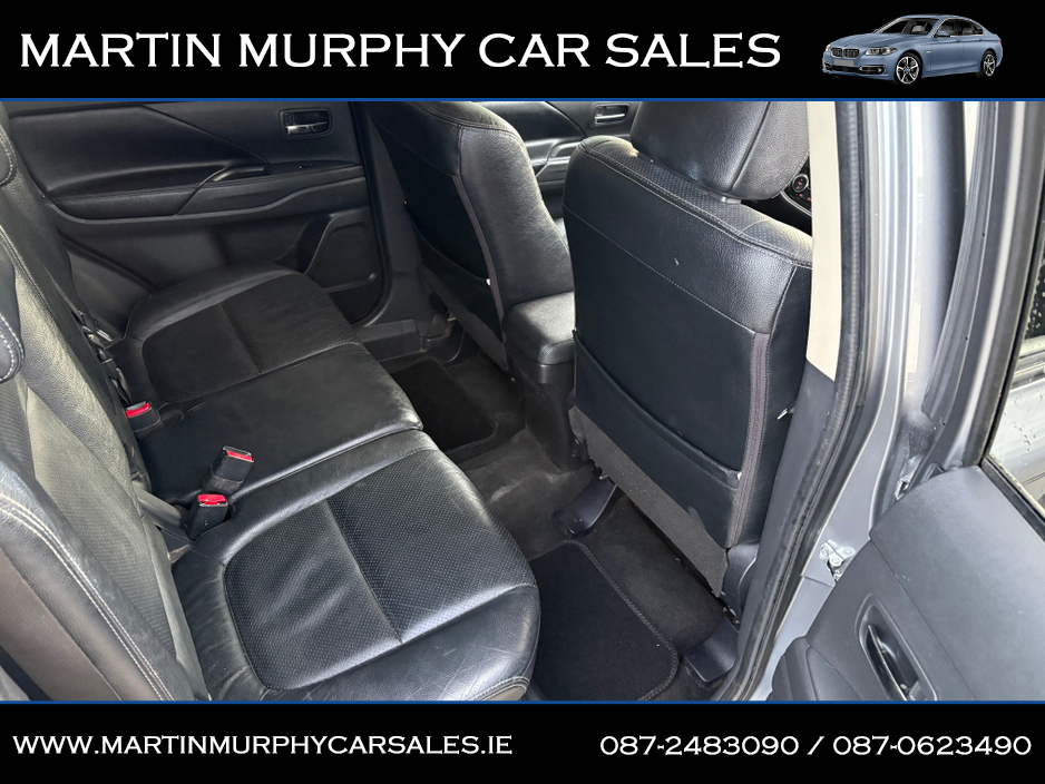 2015 Mitsubishi Outlander - image 14