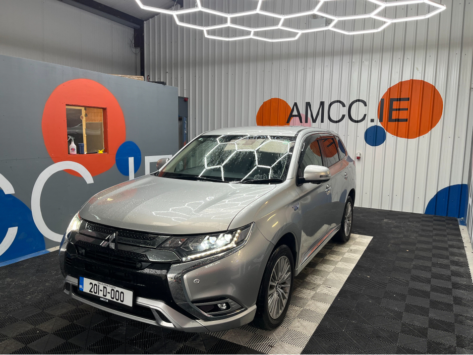 2020 Mitsubishi Outlander €23950! 2020 MITSUBISHI OUTLANDER PHEV G PLUS PACKAGE 2.4 AUTOMATIC / CRUISE CONTROL / 360° PARKING CAMERA / ELECTRIC MEMORY & HEATED SEATS / PADDLE SHIFTERS / HEATED STEERING WHEEL €23,950