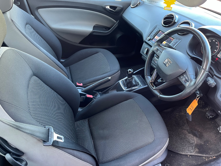 2016 SEAT Ibiza - image 5