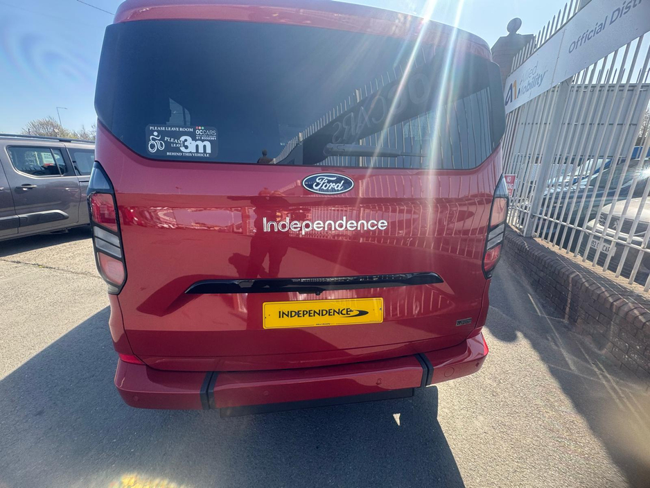 2026 Ford Tourneo Custom Titanium RE/RS Wheelchair Accessible Taxi