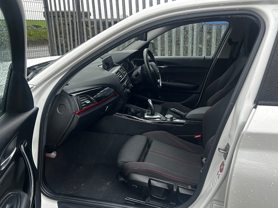 2016 BMW 1 Series - image 11