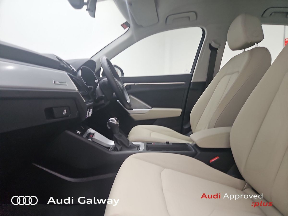 2023 Audi Q3 - image 8