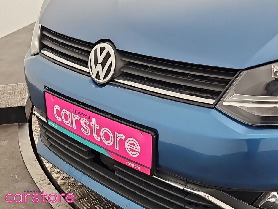 2017 Volkswagen Polo 1.2 TSI Auto €15,880