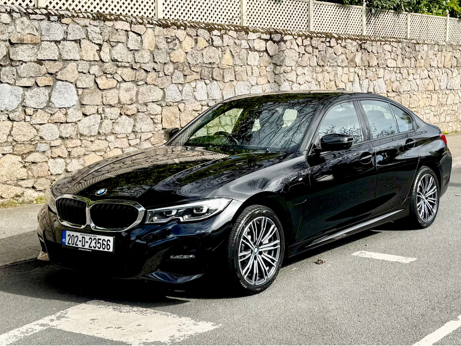 2020 BMW 3 Series - image 15