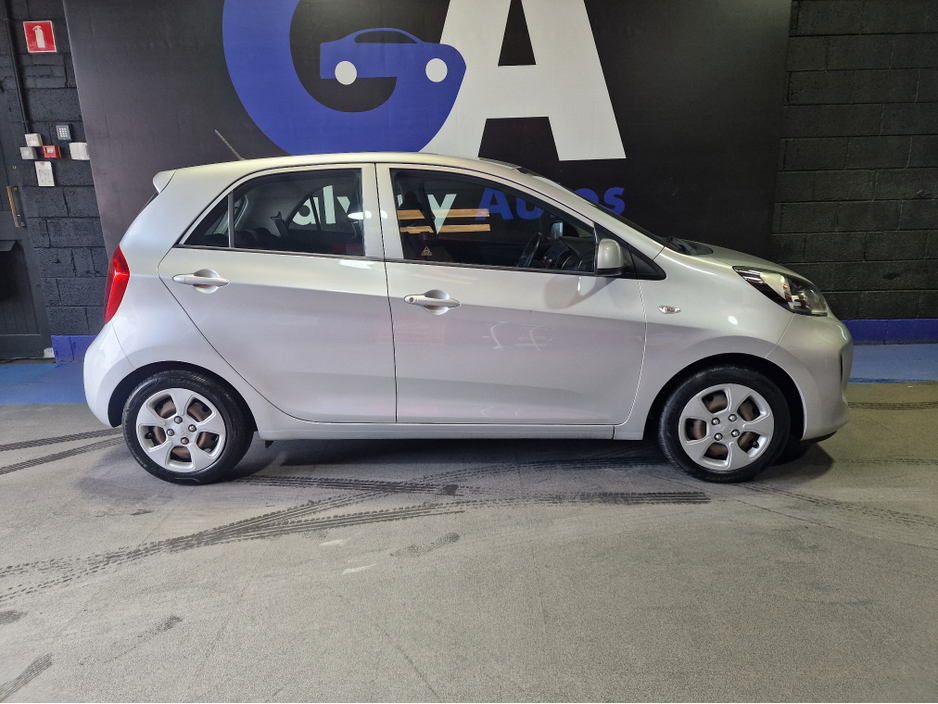 2017 Kia Picanto - image 10