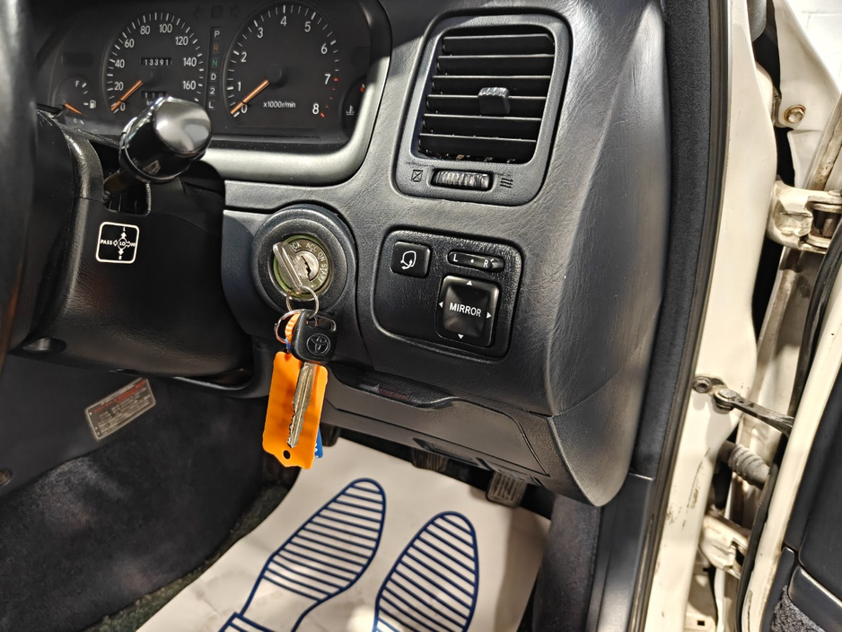 1993 Toyota Chaser - image 15