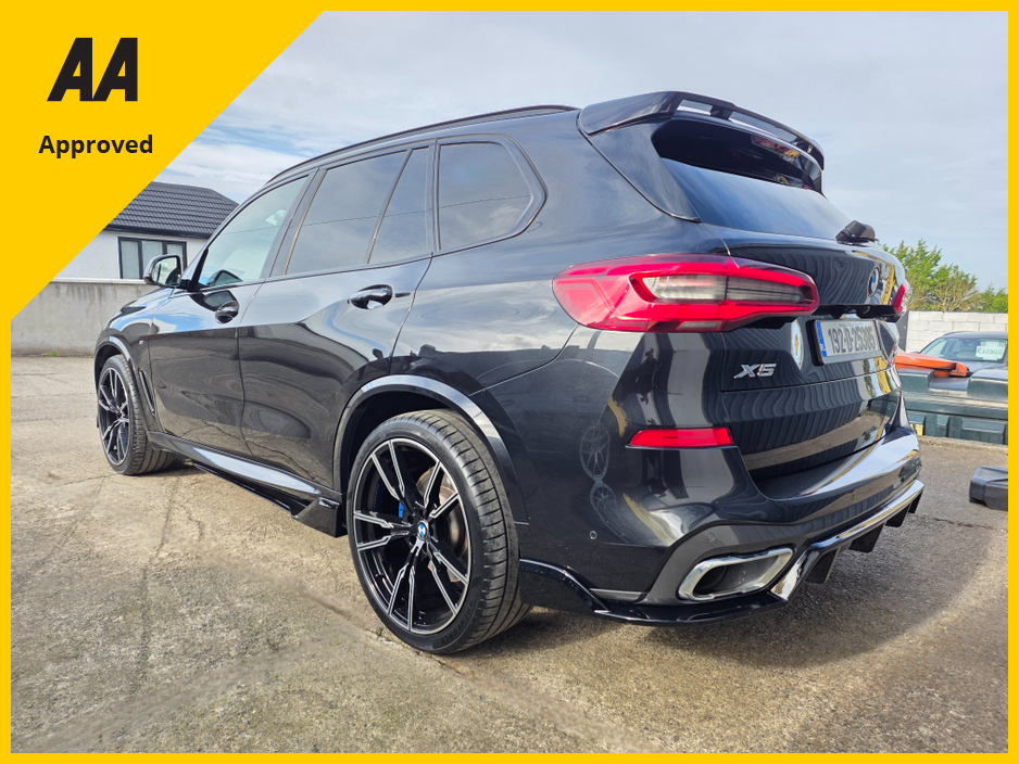 2019 BMW X5 - image 7