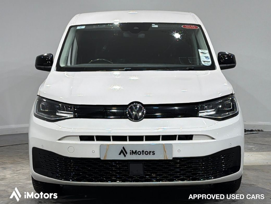2021 Volkswagen Caddy - image 9