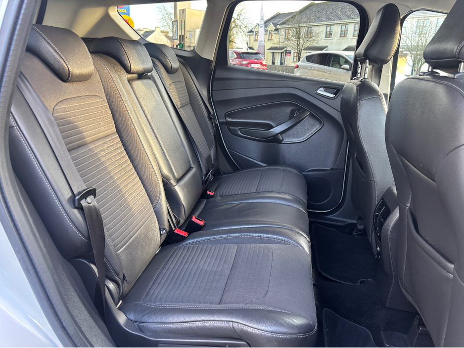2019 Ford Kuga TITANIUM 1.5 TDCI 120PS 4DR €19,950