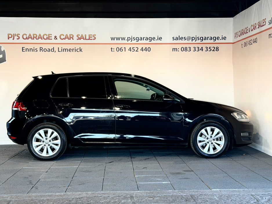 2016 Volkswagen Golf - image 4