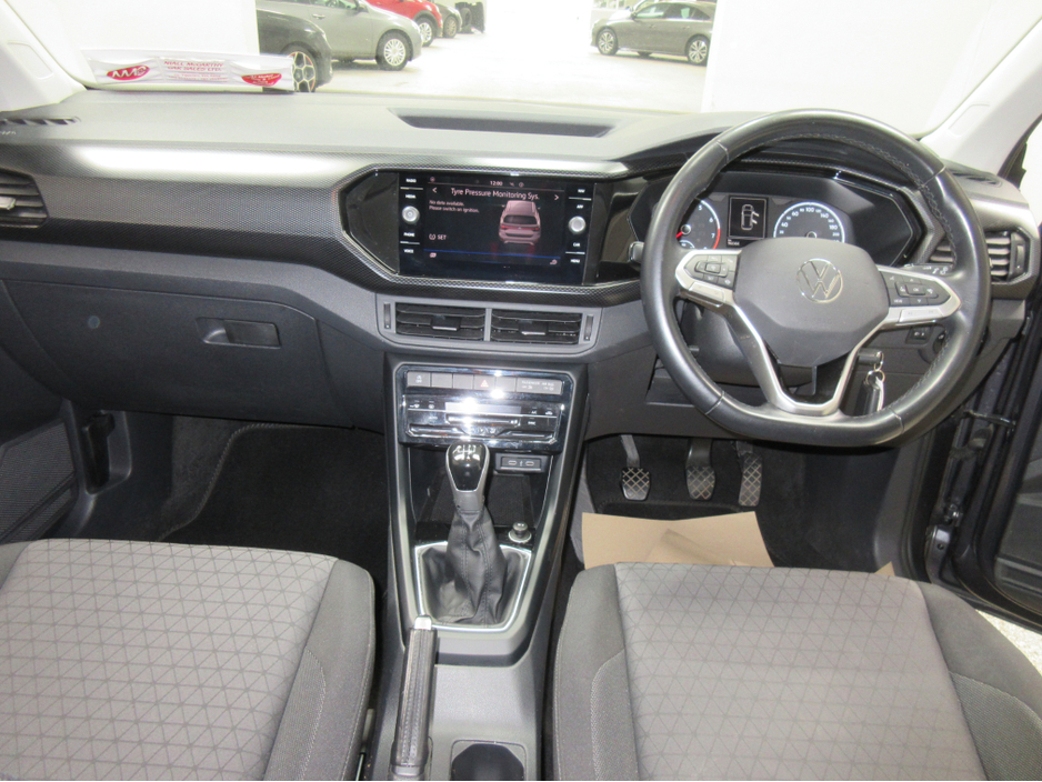2022 Volkswagen T-Cross - image 10