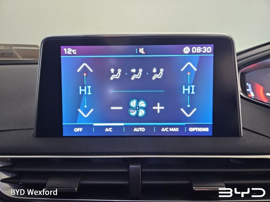 2020 Peugeot 5008 - image 12