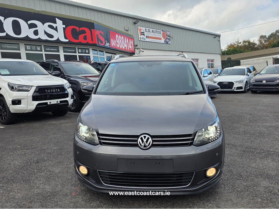 2012 Volkswagen Touran 7 SEATER * HIGHLINE ALCANTARA SEATS * REVERSING CAMERA * SIMI DEALER - SPECIALISING IN IMPORTS OF JAP AUTOMATIC HI SPEC BLUEMOTION // LARGE TOUCH SCREEN // €10,500