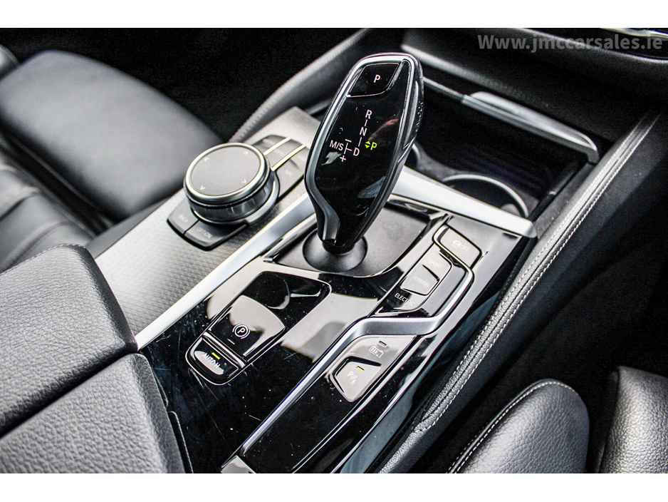 2022 BMW 5 Series 530e M Sport €36,995