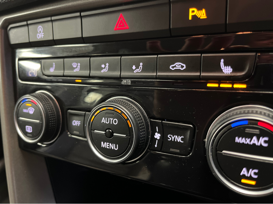 2022 Volkswagen T-Roc DESIGN SPORT 1.0 TSI 110HP €19,900