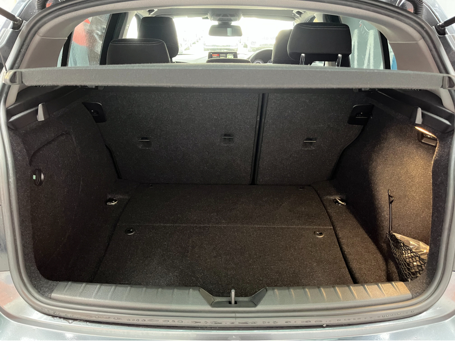 2018 BMW 1 Series €17950 2018 BMW 118D SPORT 2.0 AUTOMATIC / CRUISE CONTROL / REVERSE CAMERA / HEATED SEATS AND MORE €17,950