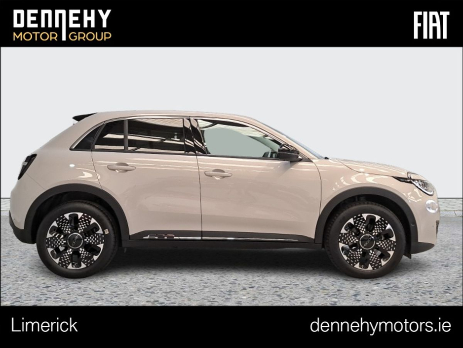 2025 Fiat 600 La Prima 54kWh €39,695