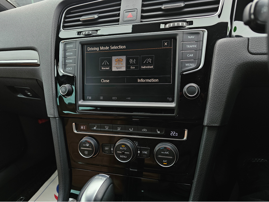 2014 Volkswagen Golf ( 142 ) 1.4 SPECIAL TAN LEATHER HI LINE EDITION REV-CAMERA HI-SPEC STUNNING CAR €13,950