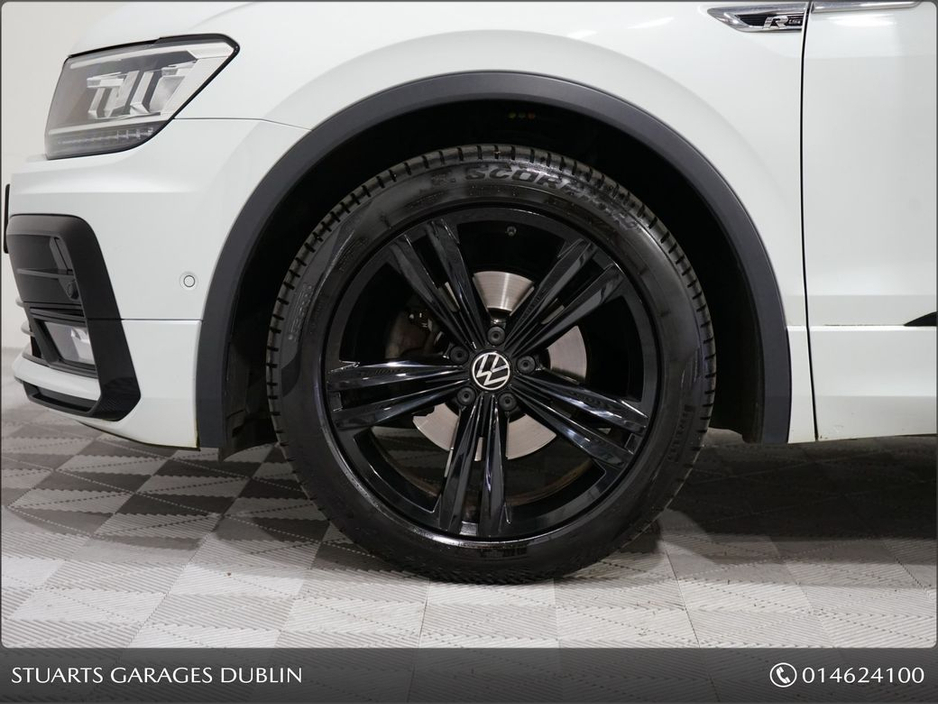 2020 Volkswagen Tiguan - image 9