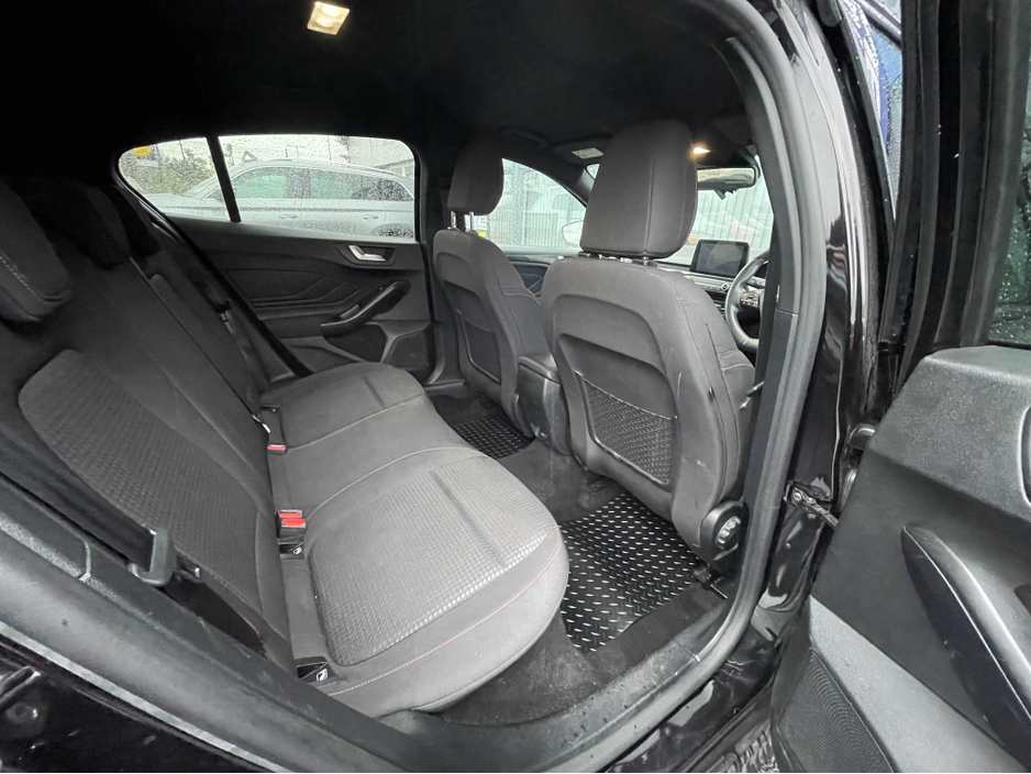 2021 Ford Focus ST-LINE EDITION 5DR 1.5 TD 120 M6 €21,950