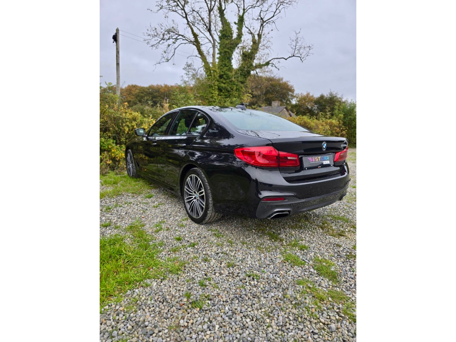 2018 BMW 5 Series - image 4