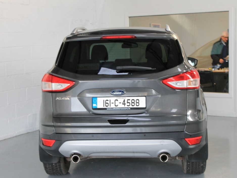 2016 Ford Kuga - image 7