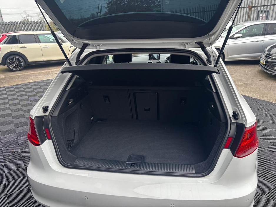 2016 Audi A3 - image 7