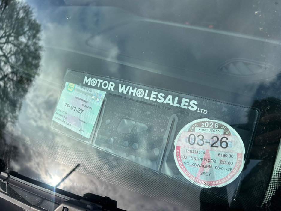 2017 Volkswagen Polo - image 4