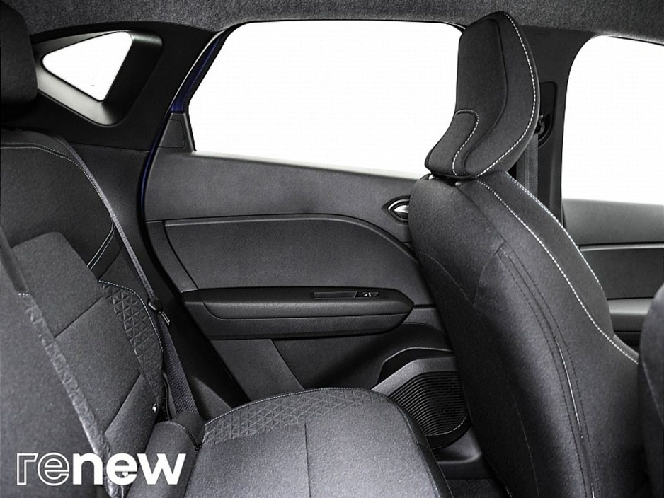 2026 Renault Captur - image 13