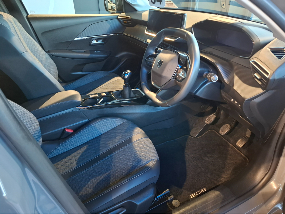 2024 Peugeot 208 ALLURE 1.2 100 4DR