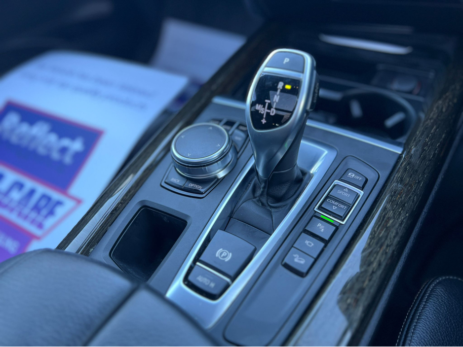 2017 BMW X5 - image 15