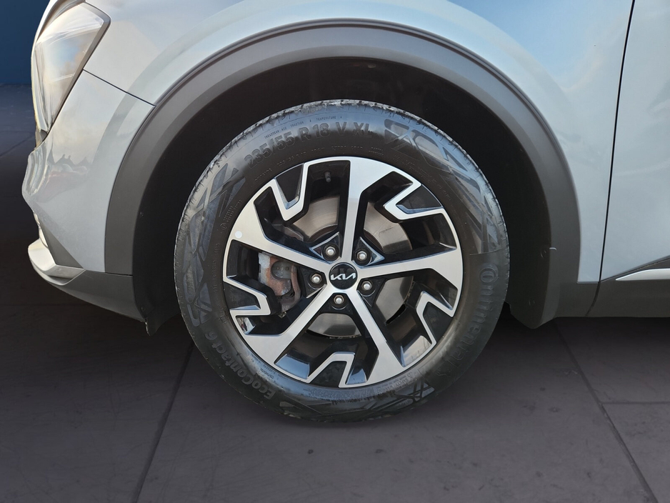 2022 Kia Sportage - image 11