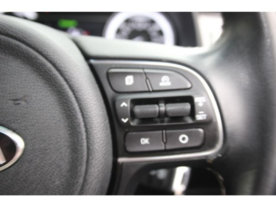 2019 Kia Niro - image 20