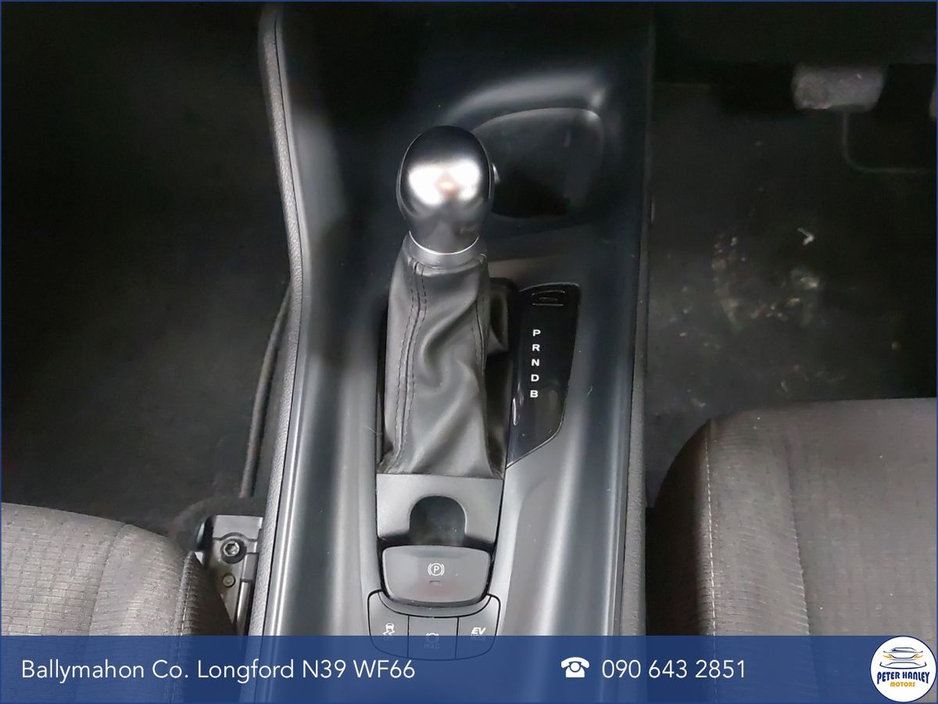 2019 Toyota C-HR 1.8 HYBRID LUNA €19,450