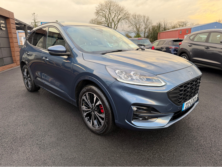 2022 Ford Kuga - image 12