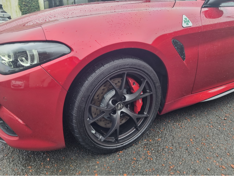 2025 Alfa Romeo Giulia V6 BI-TURBO QUADRIFOGLIO