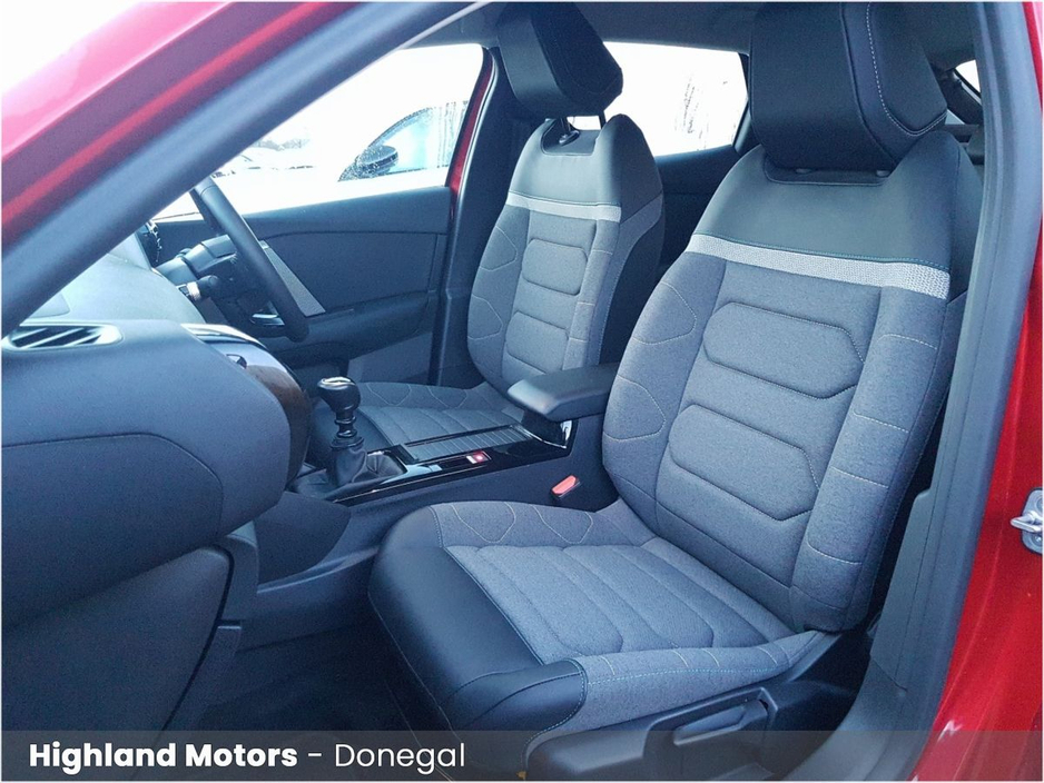 2025 Citroen C4 PureTech 100 S&S BVM6 €6.4 YOU! €25,900